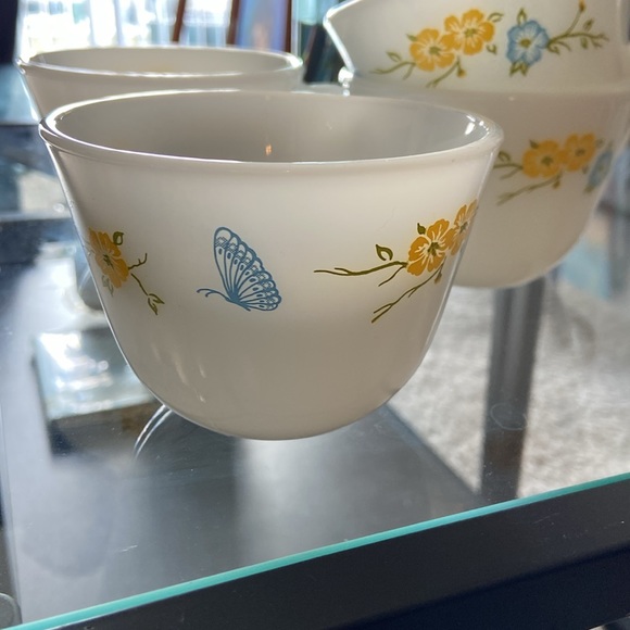 PYREX 4 cup set - Picture 3 of 3